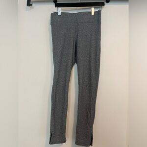Old Navy Grey Ribbed Lounge Pants. Size Small.